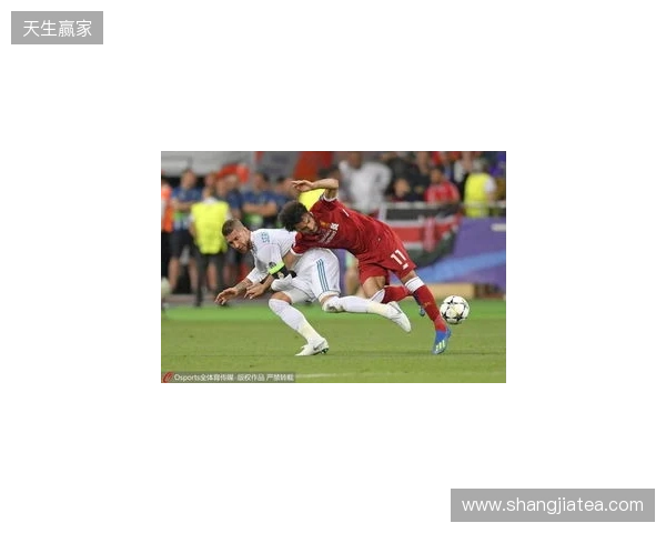 已翻篇!琼斯:萨拉赫采访风波后已向全队道歉,大家对他态度没变